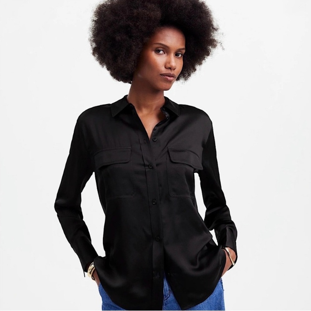 Madewell Black Button Down Shirt 100% silk front pocket